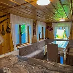 златкова къща Hébergement de vacances Koprivchtitsa