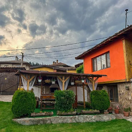 златкова къща *