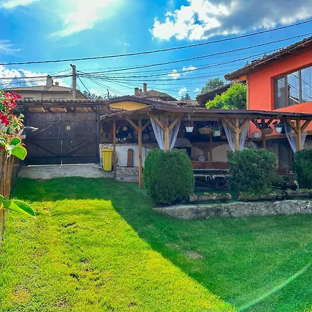 Hébergement de vacances златкова къща Koprivchtitsa