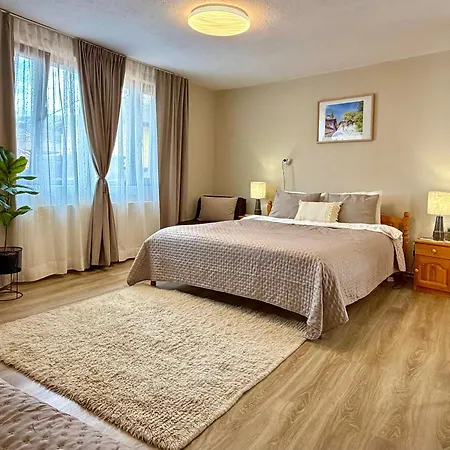 Guest house златкова къща 4*