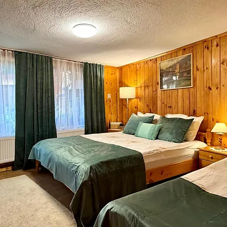 златкова къща Guest house Koprivshtitsa