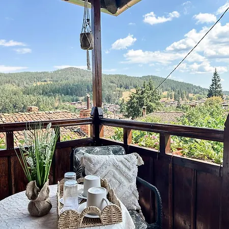 златкова къща Koprivchtitsa