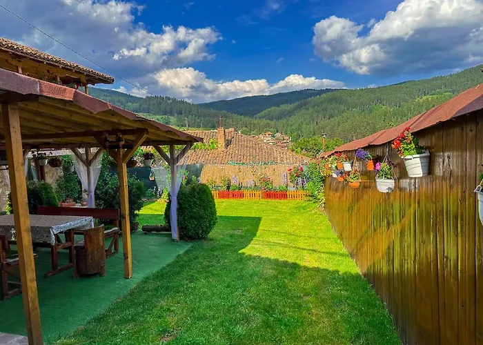 златкова къща Hébergement de vacances Koprivchtitsa