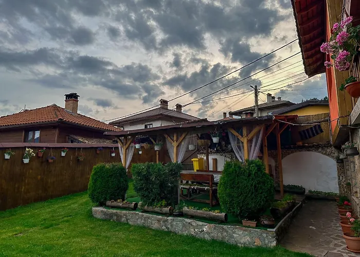 златкова къща Hébergement de vacances Koprivchtitsa